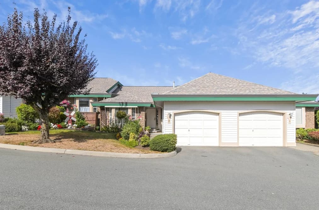2 3115 TRAFALGAR STREET, Abbotsford, BC — Residential for Sale - Main Photo