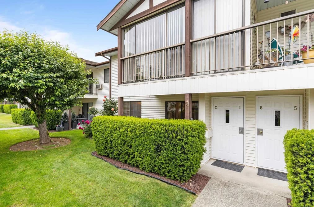 2 32718 GARIBALDI DRIVE, Abbotsford, BC — Residential for Sale - Main Photo