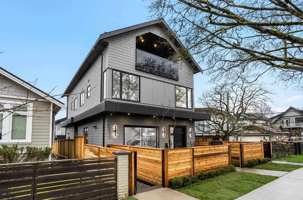 2 3275 GRAVELEY STREET, Vancouver, BC — Residential for Sale - Photo 2