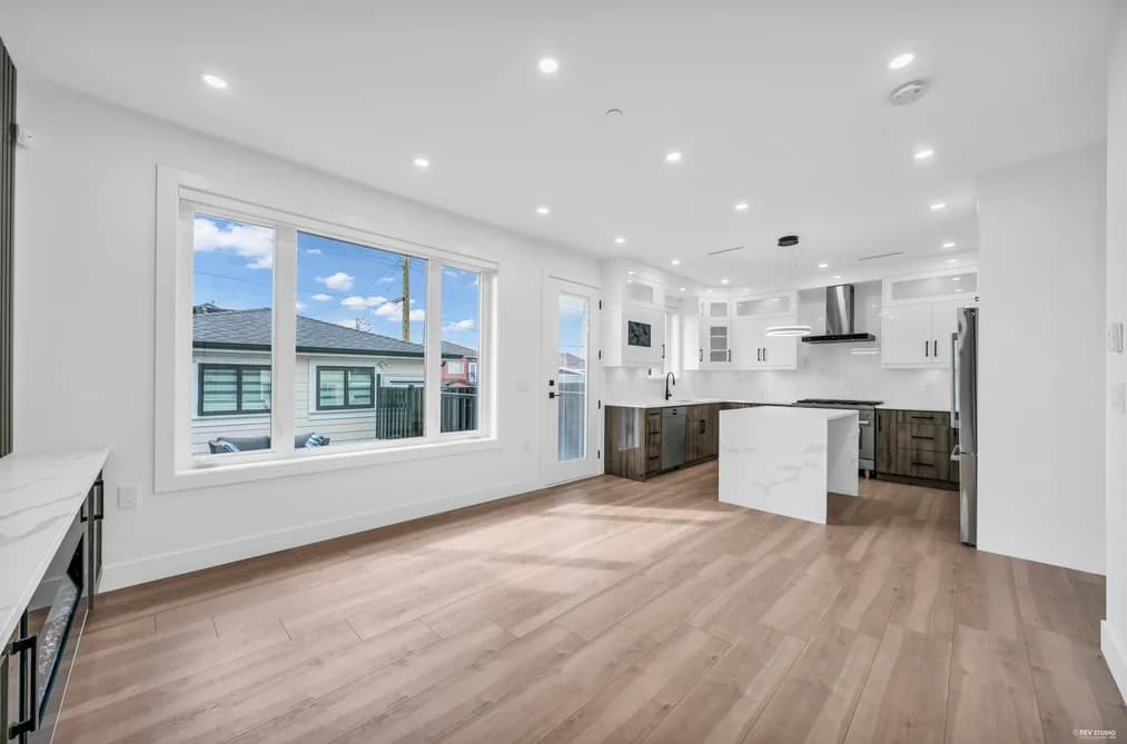2 3344 ADANAC STREET, Vancouver, BC — Residential for Sale - Photo 2