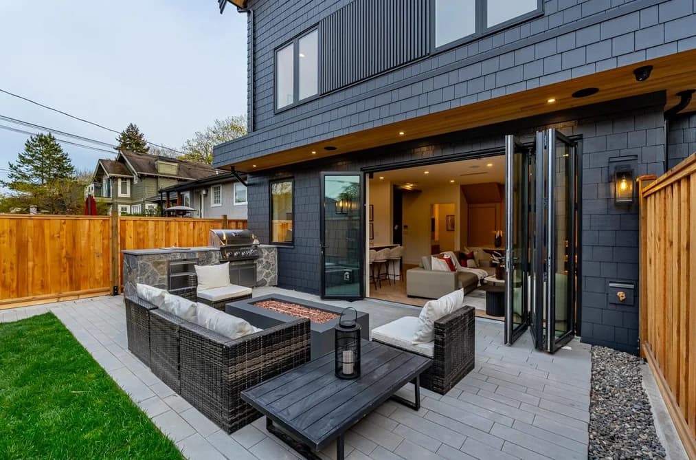 2 3345 W 13TH AVENUE, Vancouver, BC — Residential for Sale - Main Photo