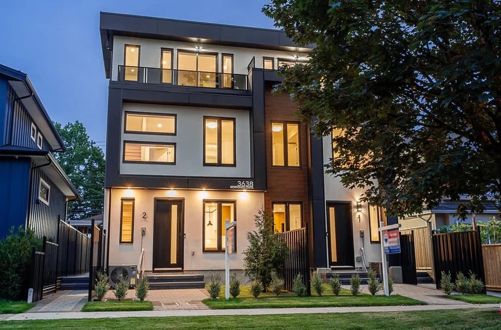 2 3638 NORMANDY DRIVE, Vancouver, BC — Residential for Sale - Main Photo