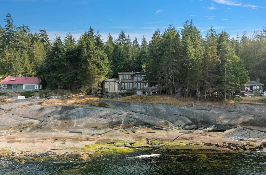 2 37 SALAMANCA ROAD, No City Value, BC — Residential for Sale - Photo 2