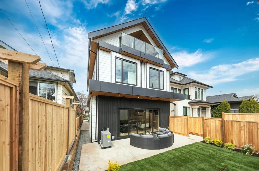 2 3708 W 18TH AVENUE, Vancouver, BC — Residential for Sale - Main Photo