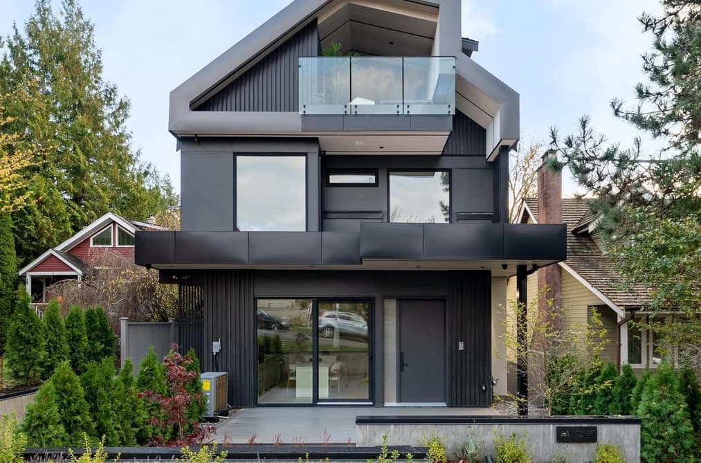 2 4018 W 21ST AVENUE, Vancouver, BC — Residential for Sale - Main Photo