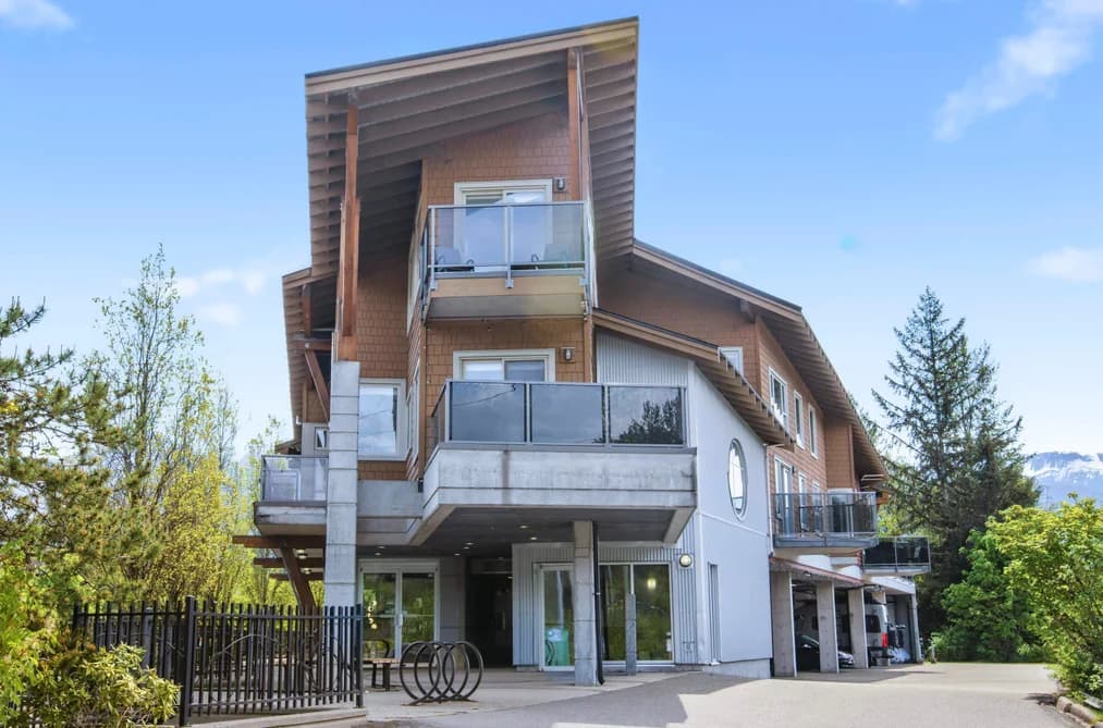 2 40775 TANTALUS ROAD, Squamish, BC — Residential for Sale - Main Photo