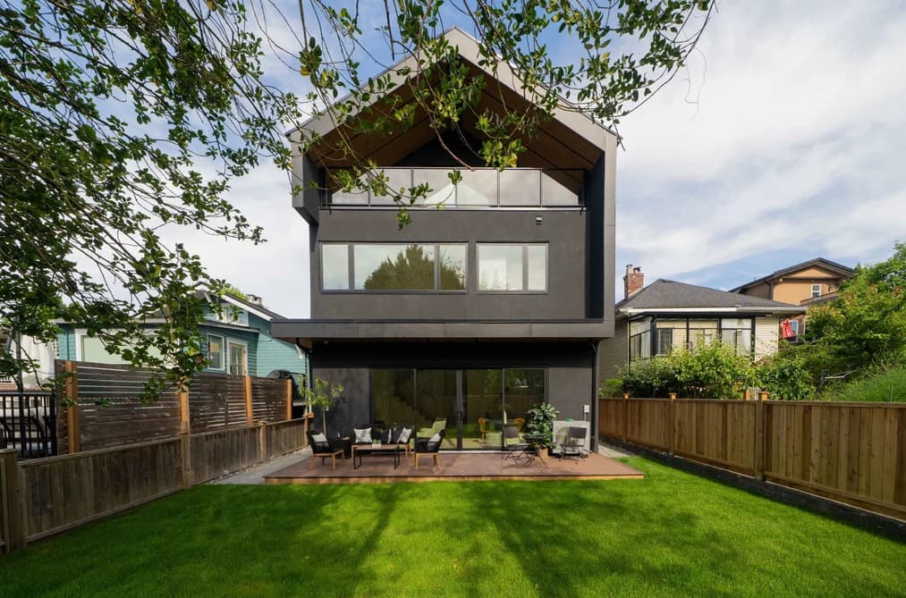 2 4161 WINDSOR STREET, Vancouver, BC — Residential for Sale - Main Photo