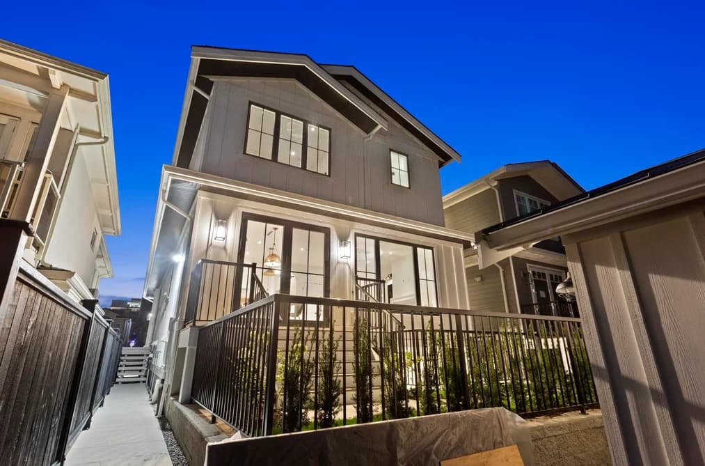 2 4315 ALBERT STREET, Burnaby, BC — Residential for Sale - Main Photo