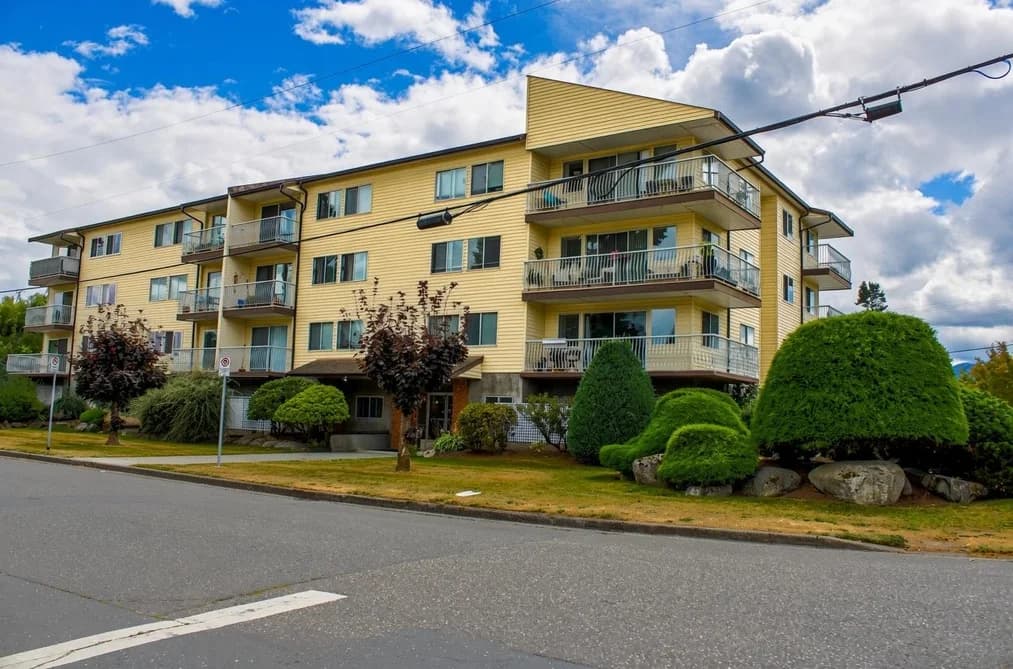 2 46210 MARGARET AVENUE, Chilliwack, BC — Residential for Sale - Main Photo