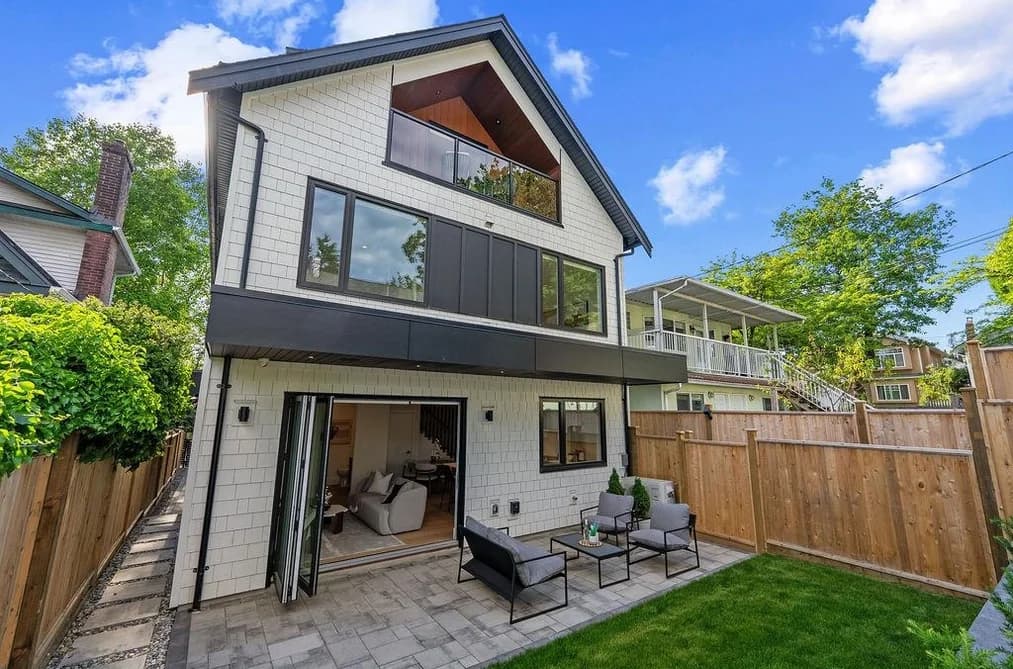 2 6318 SOPHIA STREET, Vancouver, BC — Residential for Sale - Photo 2