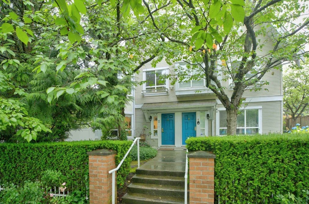 2 6577 SOUTHOAKS CRESCENT, Burnaby, BC — Residential for Sale - Main Photo