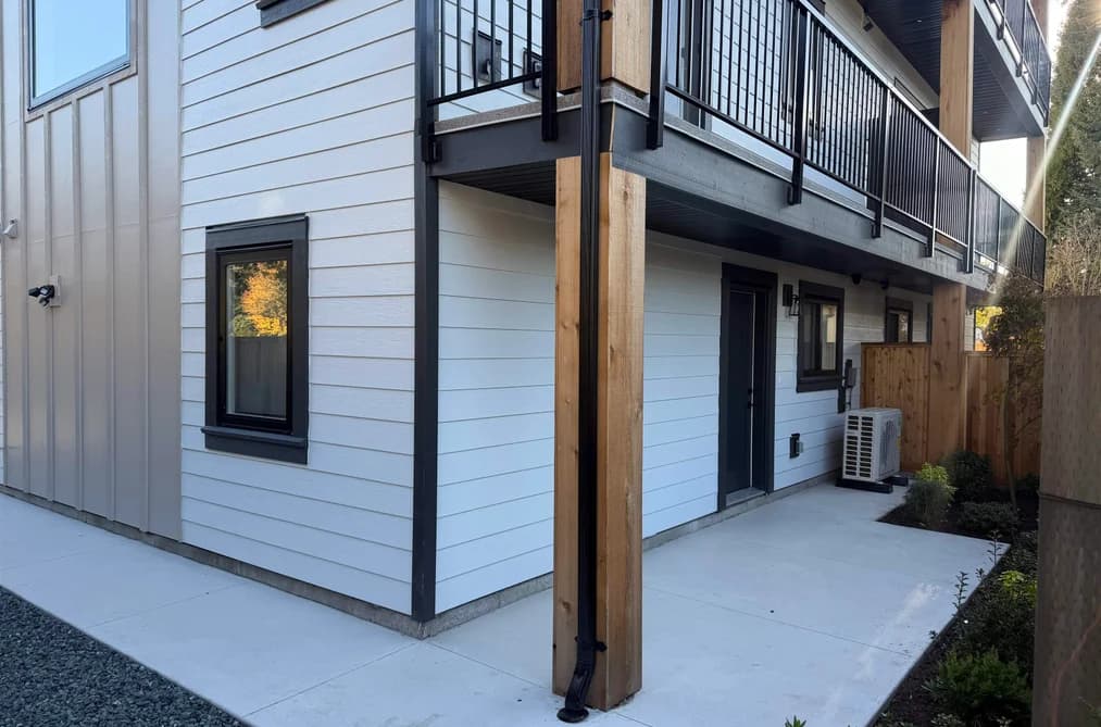 2 7087 MARY AVENUE, Burnaby, BC — Residential for Sale - Photo 2