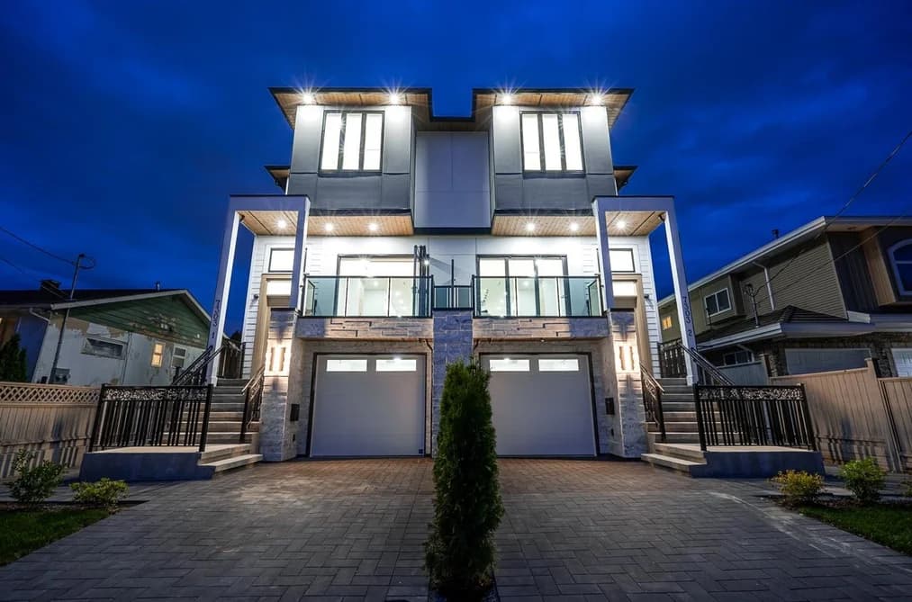 2 7303 14TH AVENUE, Burnaby, BC — Residential for Sale - Photo 2