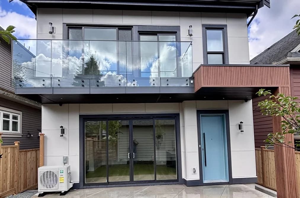 2 746 E 12TH AVENUE, Vancouver, BC — Residential for Sale - Main Photo