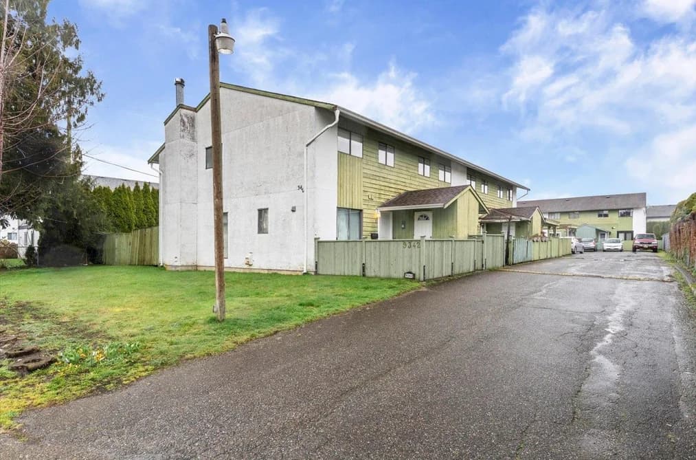 2 9342 HAZEL STREET, Chilliwack, BC — Residential for Sale - Main Photo