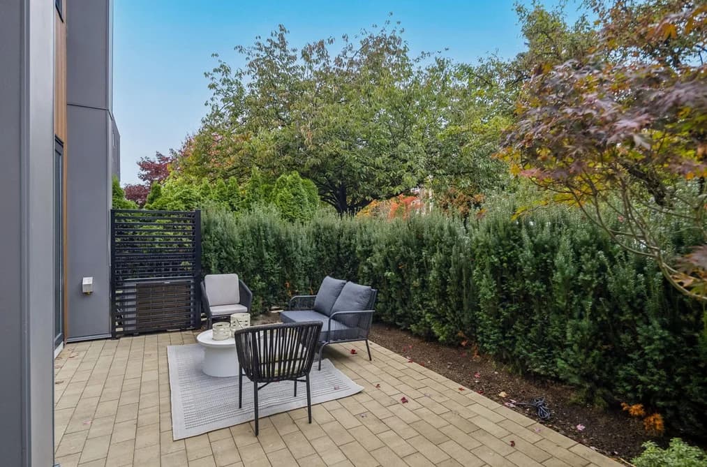 2 936 W 57TH AVENUE, Vancouver, BC — Residential for Sale - Photo 2