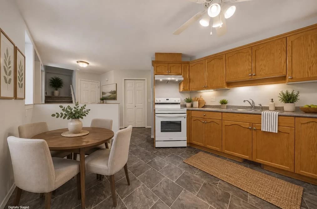 2 9408 HAZEL STREET, Chilliwack, BC — Residential for Sale - Photo 2
