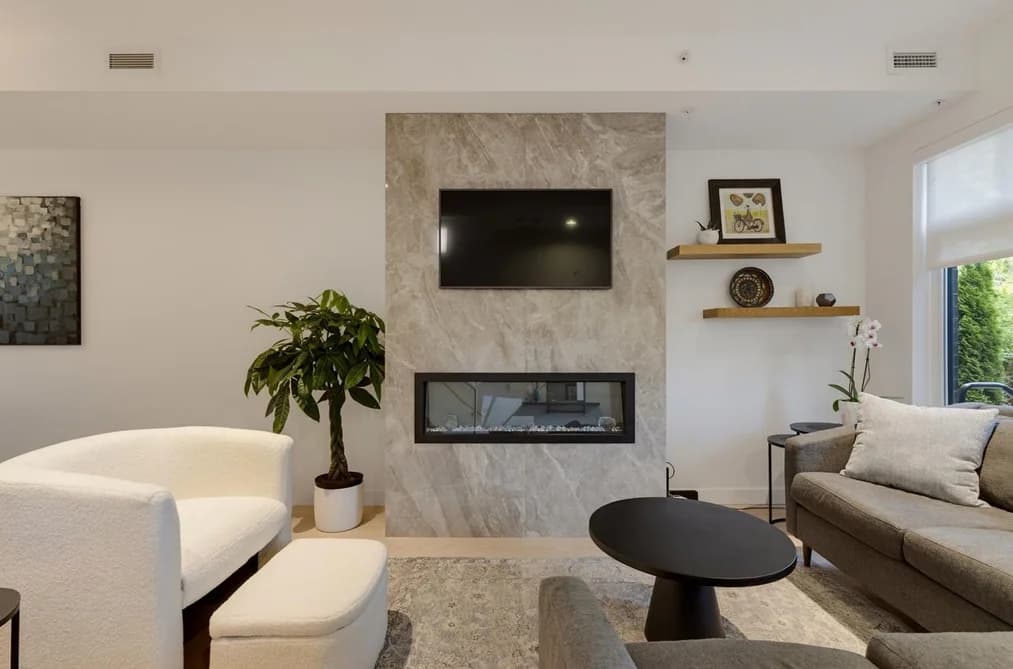 20 1960 GLENAIRE DRIVE, North Vancouver, BC — Residential for Sale - Main Photo