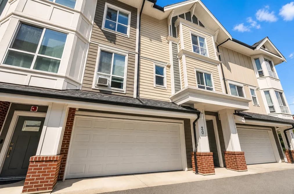 20 20723 FRASER HIHGWAY, Langley, BC — Residential for Sale - Photo 2