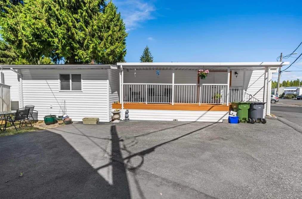 20 24330 FRASER HIGHWAY, Langley, BC — Residential for Sale - Photo 2
