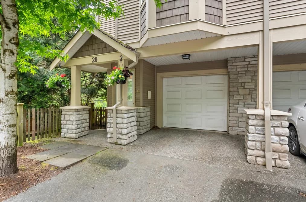 20 33321 GEORGE FERGUSON WAY, Abbotsford, BC — Residential for Sale - Main Photo