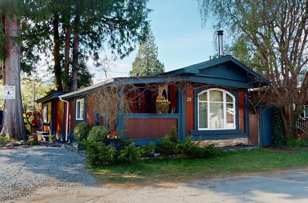20 40022 GOVERNMENT ROAD, Squamish, BC — Residential for Sale - Photo 2