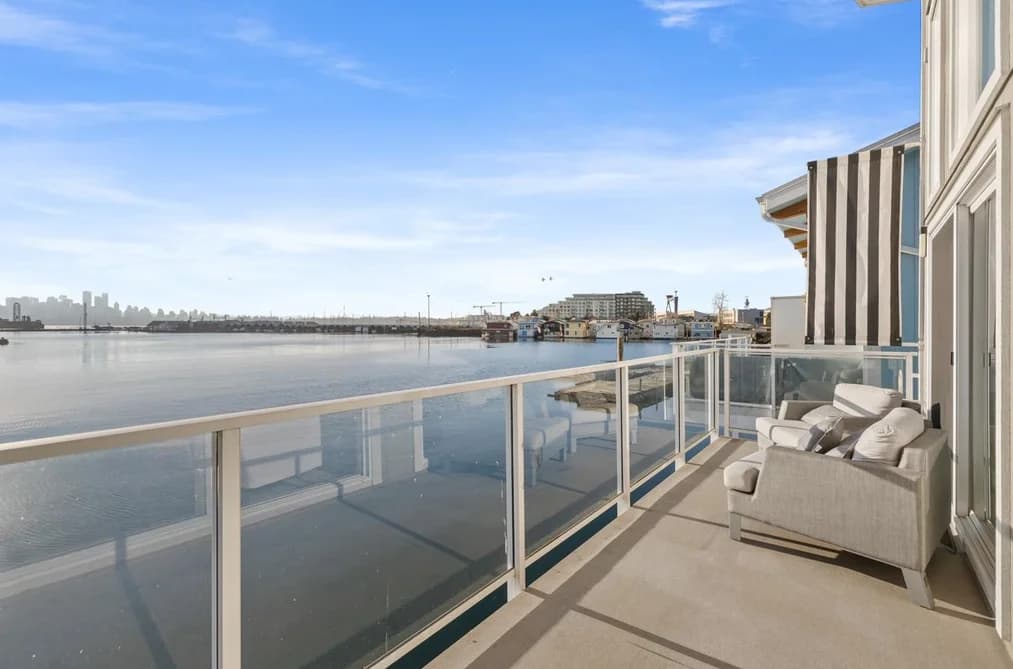 20 415 W ESPLANADE AVENUE, North Vancouver, BC — Residential for Sale - Photo 2