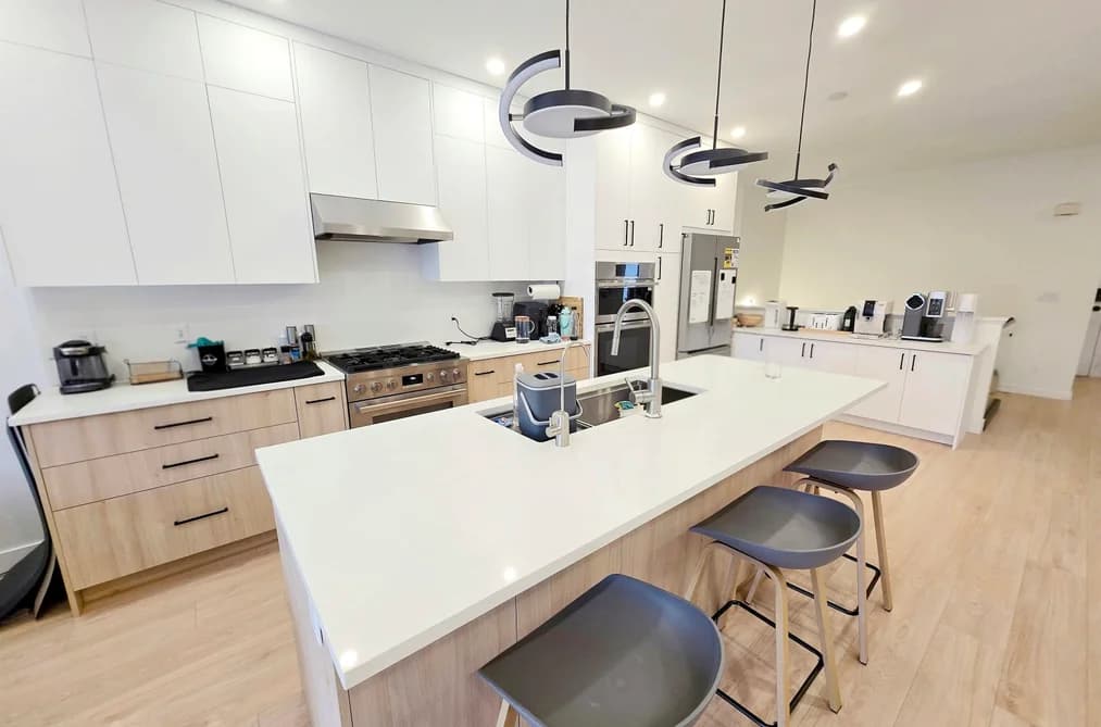 20 5201 OAKMOUNT CRESCENT, Burnaby, BC — Residential for Sale - Photo 2