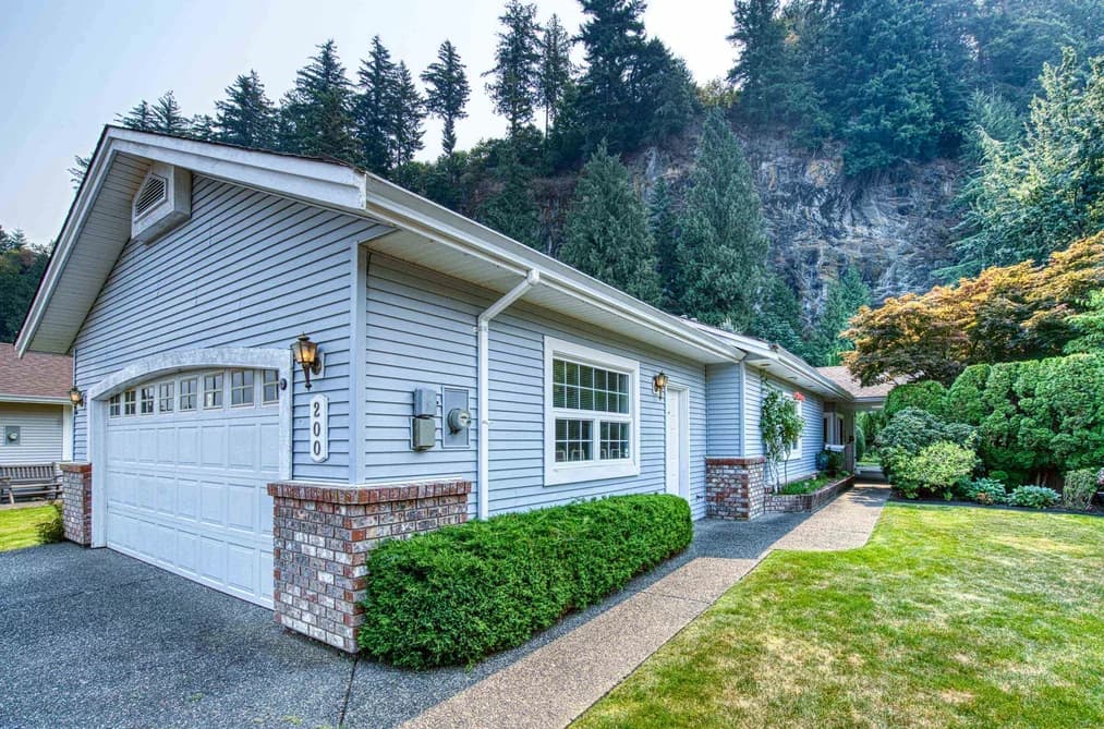 200 6001 PROMONTORY ROAD, Chilliwack, BC — Residential for Sale - Photo 2