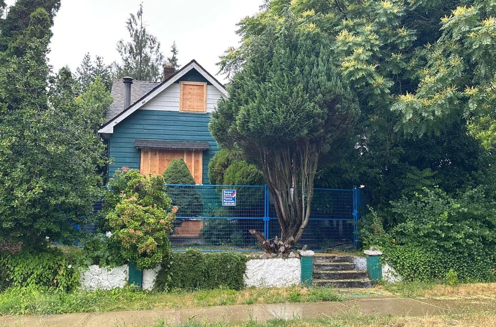 2005 NINTH AVENUE, New Westminster, BC — Residential for Sale - Photo 2
