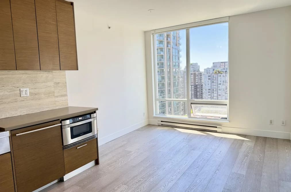 2006 535 SMITHE STREET, Vancouver, BC — Residential for Sale - Main Photo
