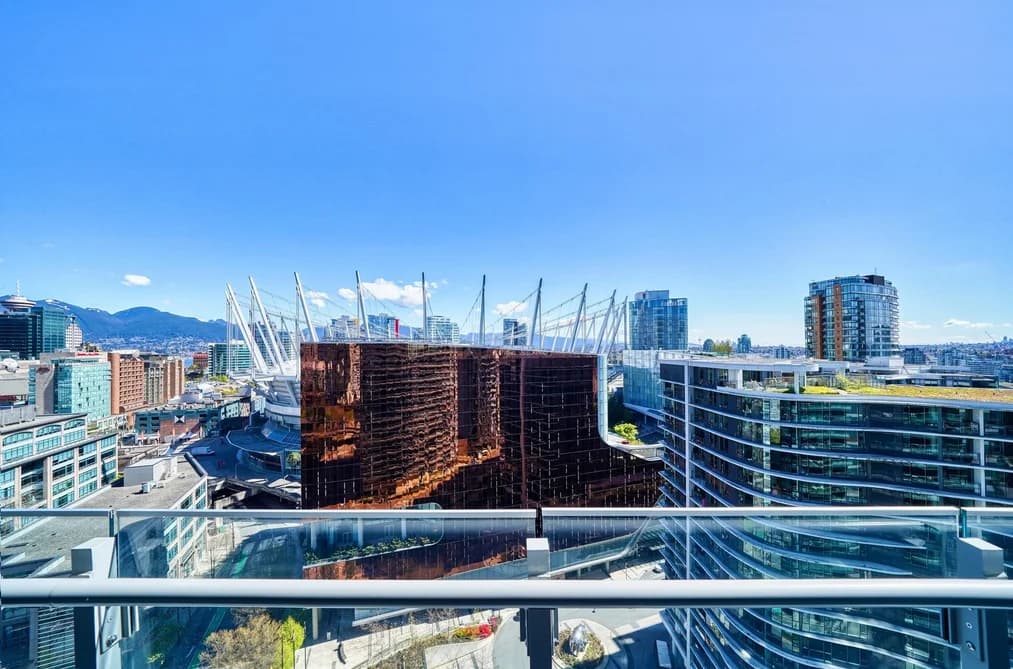 2006 89 NELSON STREET, Vancouver, BC — Residential for Sale - Main Photo
