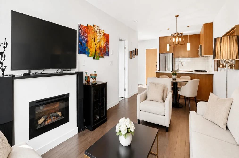 201 1330 MARINE DRIVE, North Vancouver, BC — Residential for Sale - Main Photo
