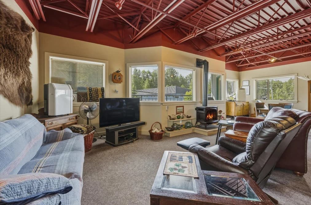201 1400 ALPHA LAKE ROAD, Whistler, BC — Residential for Sale - Photo 2