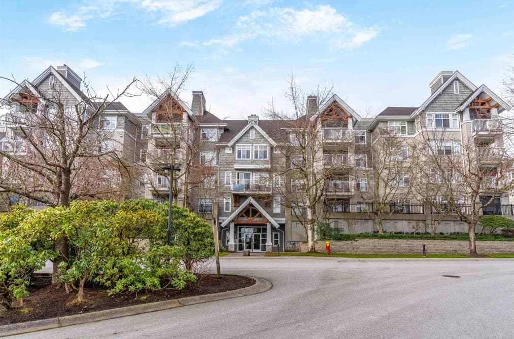 201 1432 PARKWAY BOULEVARD, Coquitlam, BC — Residential for Sale - Main Photo