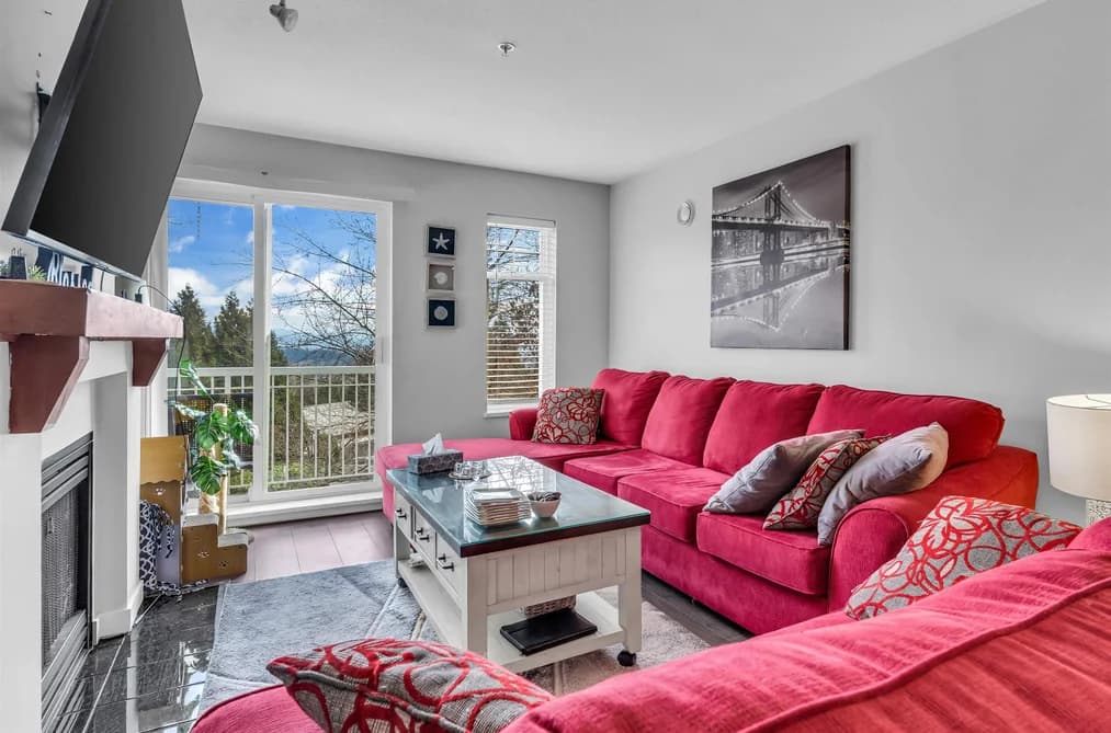 201 1432 PARKWAY BOULEVARD, Coquitlam, BC — Residential for Sale - Photo 2
