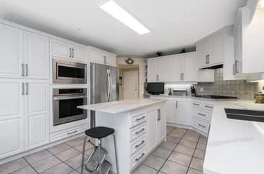 Condo for sale at 201 14934 Thrift Avenue White Rock British Columbia - MLS: R3155944
