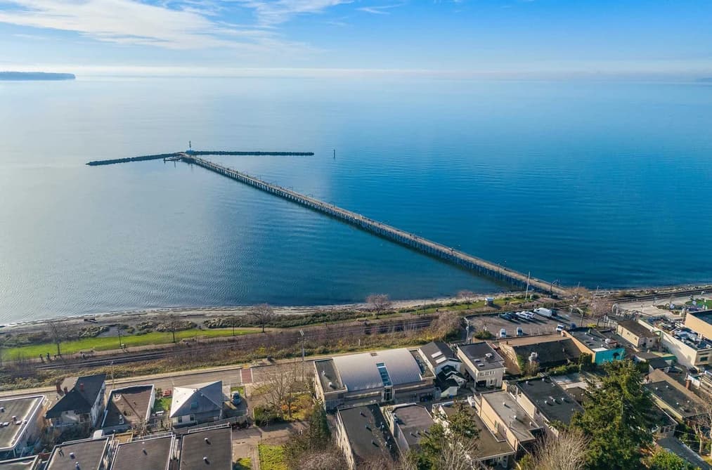 Condo for sale at 201 15097 Marine Drive White Rock British Columbia - MLS: R3099696