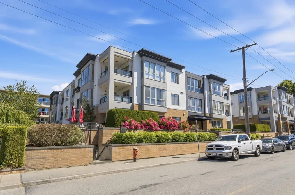 201 15169 BUENA VISTA AVENUE, White Rock, BC — Residential for Sale - Main Photo