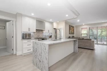 Condo for sale at 201 16499 64 Avenue Surrey British Columbia - MLS: R3165416