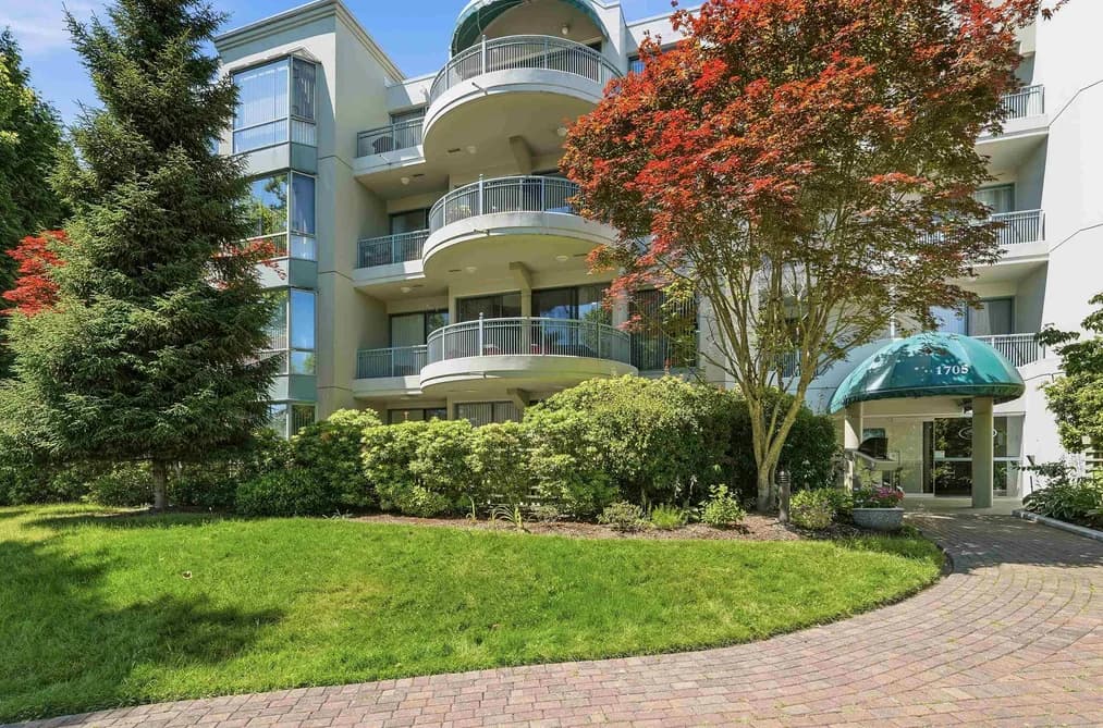201 1705 MARTIN DRIVE, Surrey, BC — Residential for Sale - Photo 2