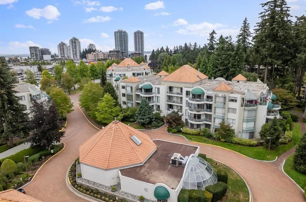 201 1725 MARTIN DRIVE, Surrey, BC — Residential for Sale - Main Photo