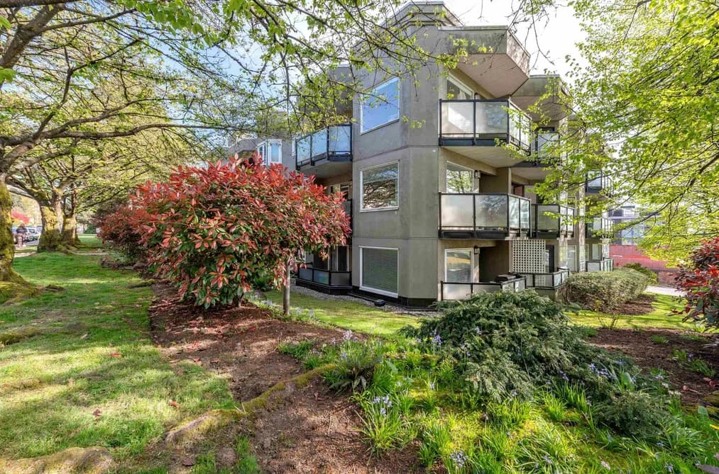 201 175 W 4TH STREET, North Vancouver, BC — Residential for Sale - Main Photo