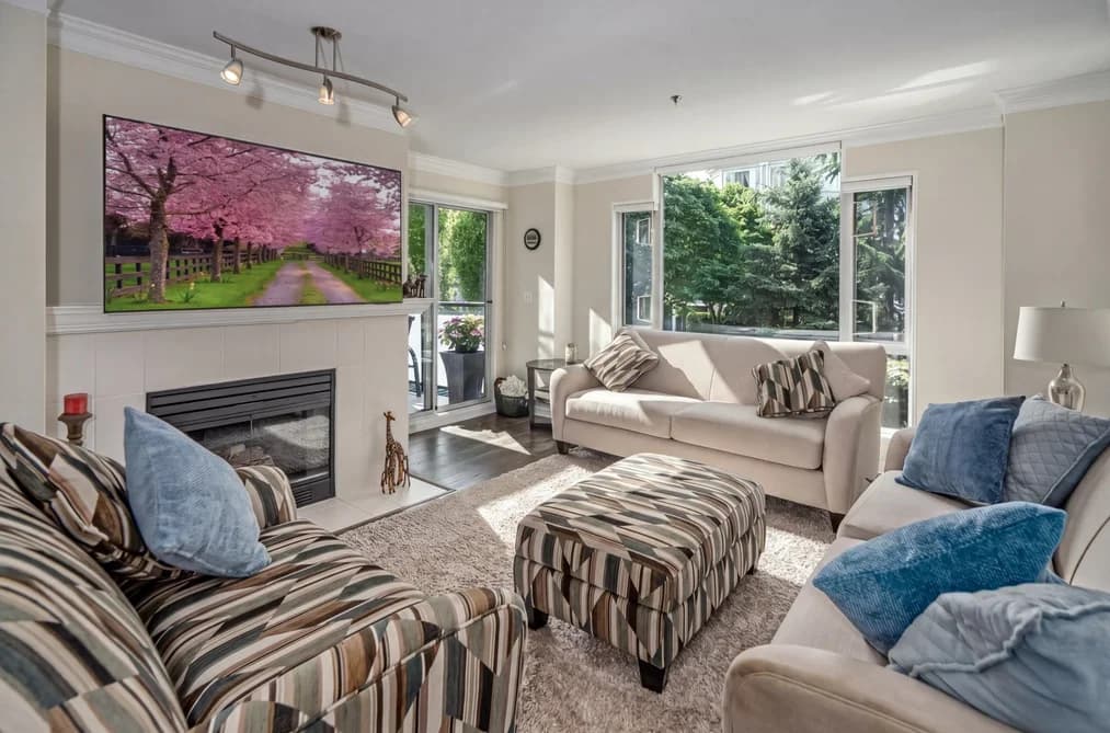 201 19142 122ND AVENUE, Pitt Meadows, BC — Residential for Sale - Photo 2