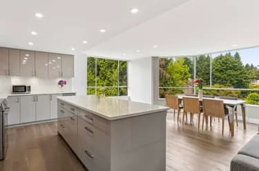 Condo for sale at 201 2140 Briar Avenue Vancouver British Columbia - MLS: R3152413