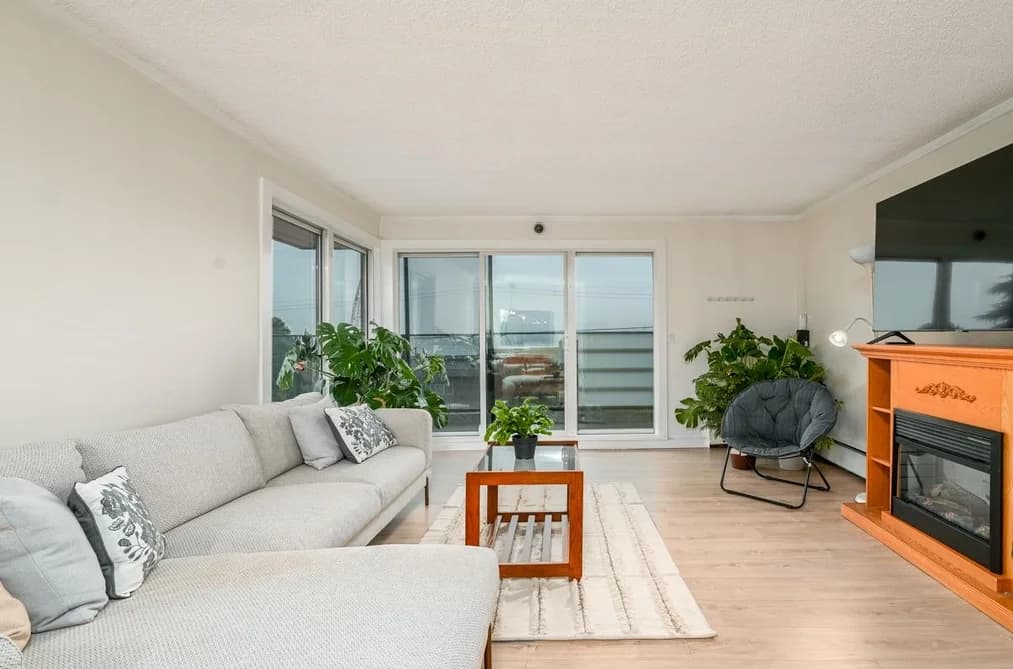201 2336 WALL STREET, Vancouver, BC — Residential for Sale - Photo 2