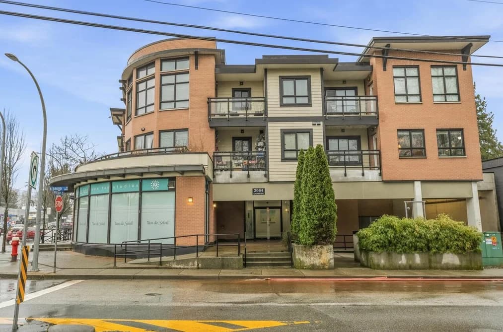 201 2664 KINGSWAY AVENUE, Port Coquitlam, BC — Residential for Sale - Photo 2