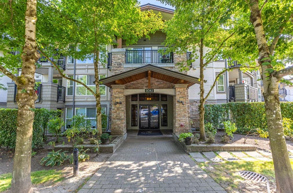 201 3082 DAYANEE SPRINGS BOULEVARD, Coquitlam, BC — Residential for Sale - Main Photo