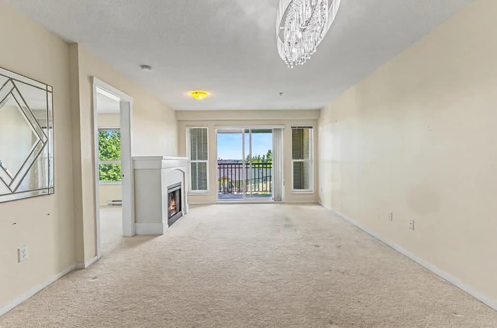 201 3082 DAYANEE SPRINGS BOULEVARD, Coquitlam, BC — Residential for Sale - Photo 2