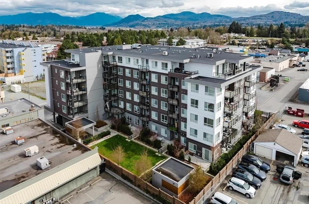 201 32838 VENTURA AVENUE, Abbotsford, BC — Residential for Sale - Photo 2